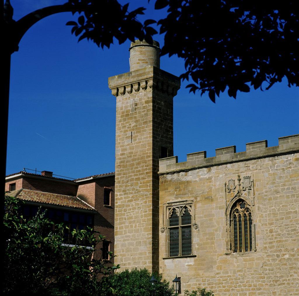 Parador De Olite Exteriör bild